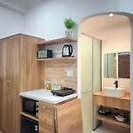 H\'Homestay Quan 1 - N11